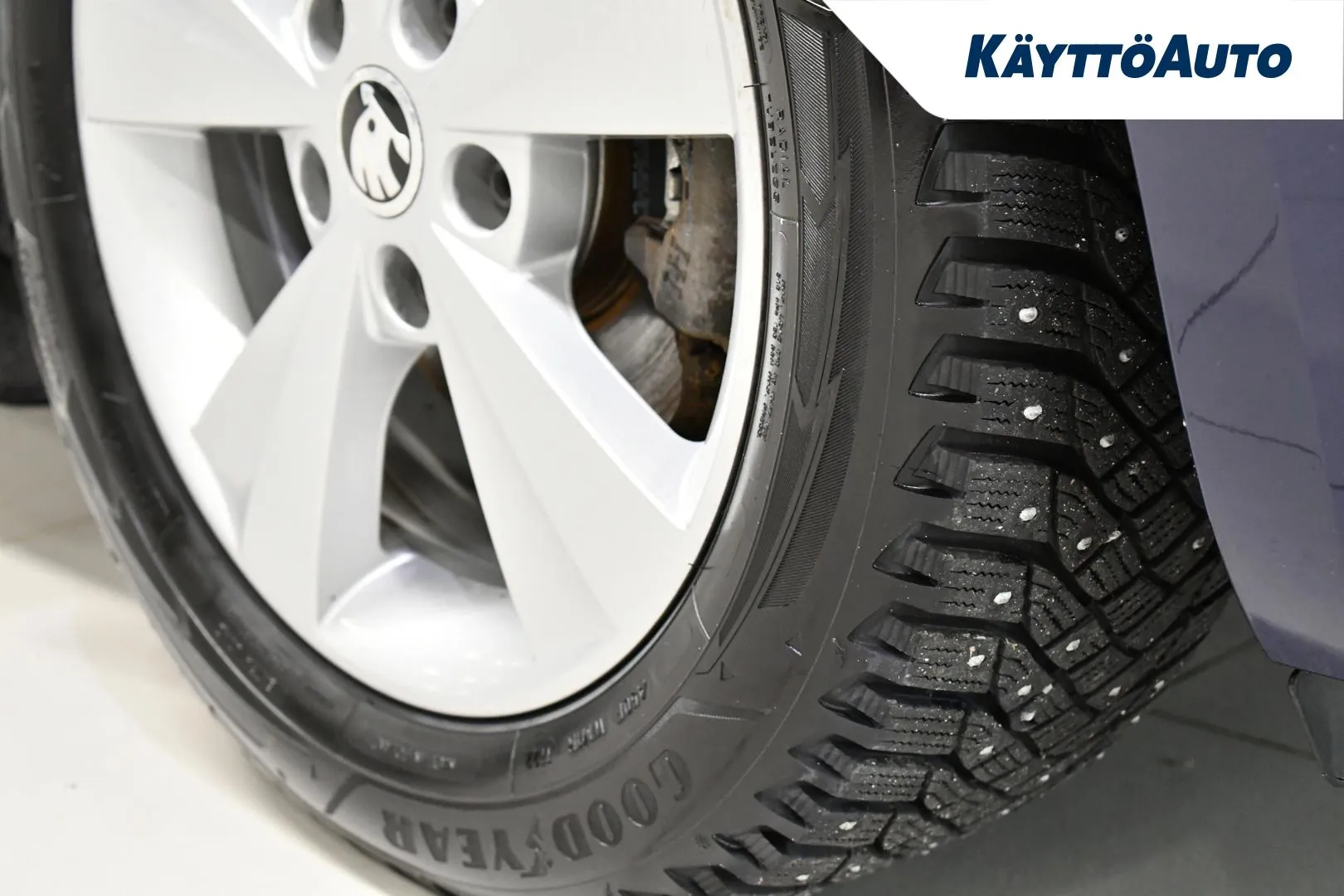 SKODA Octavia ZLT-370 carousel image