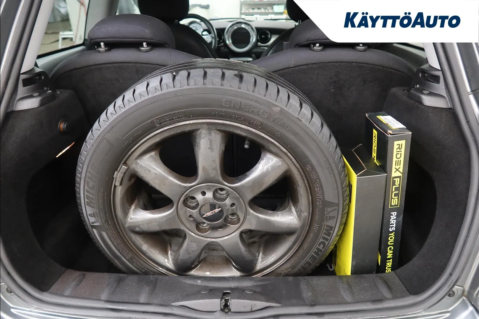 MINI Cooper CMS-645 carousel image