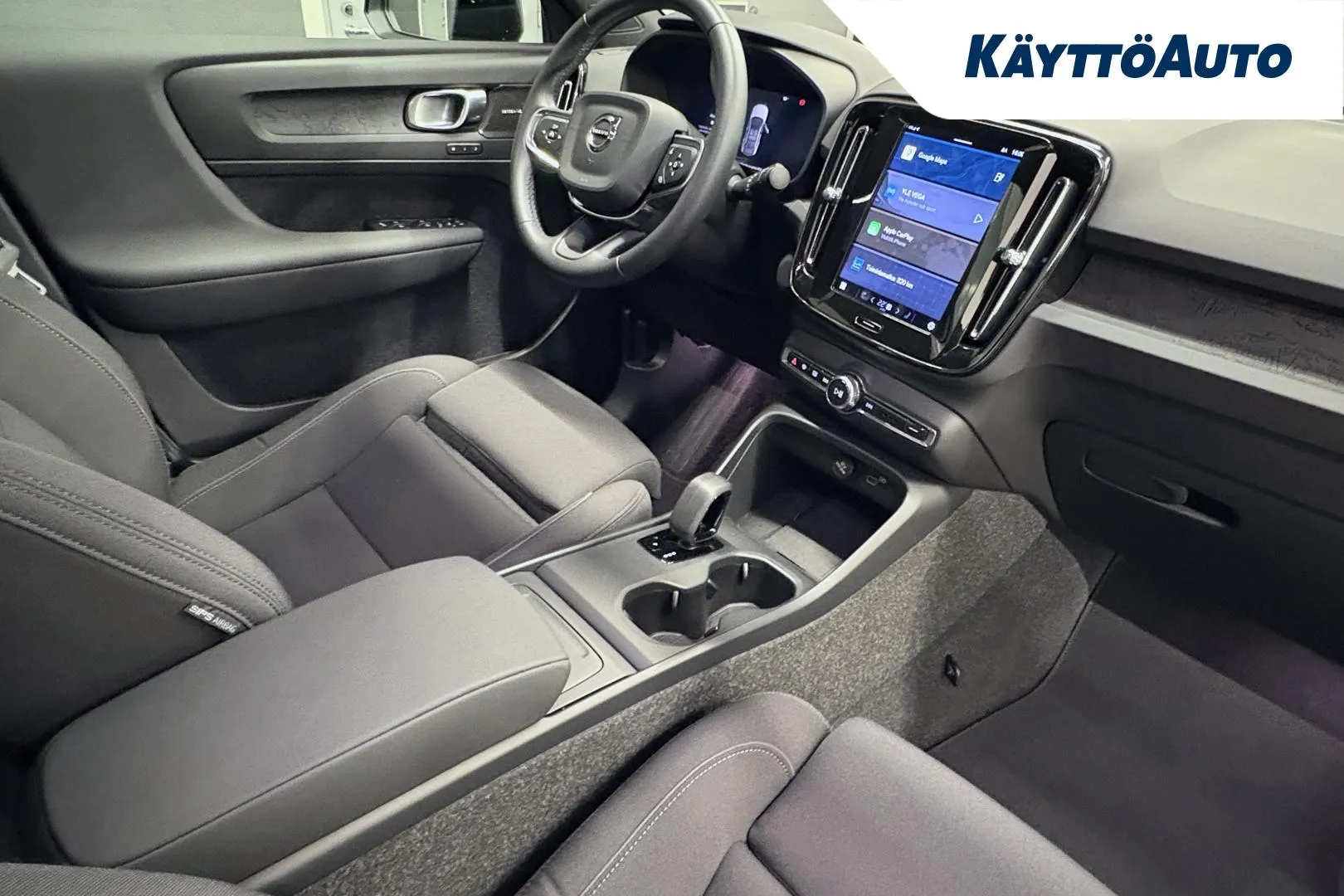 VOLVO EC40 GRM-689 carousel image