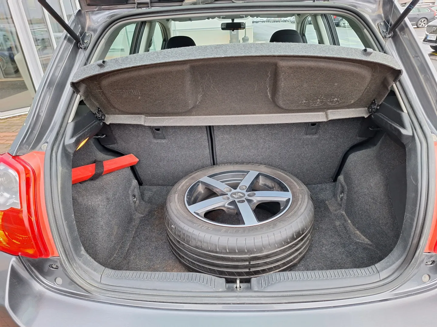 TOYOTA Auris GJP-544 carousel image