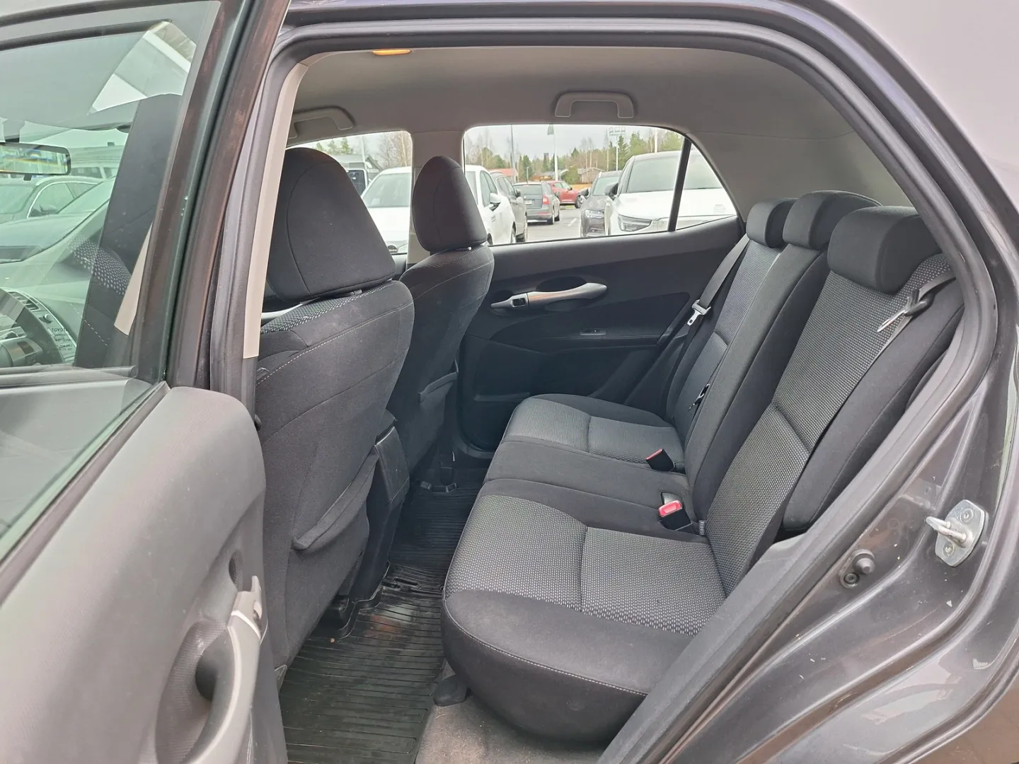 TOYOTA Auris GJP-544 carousel image