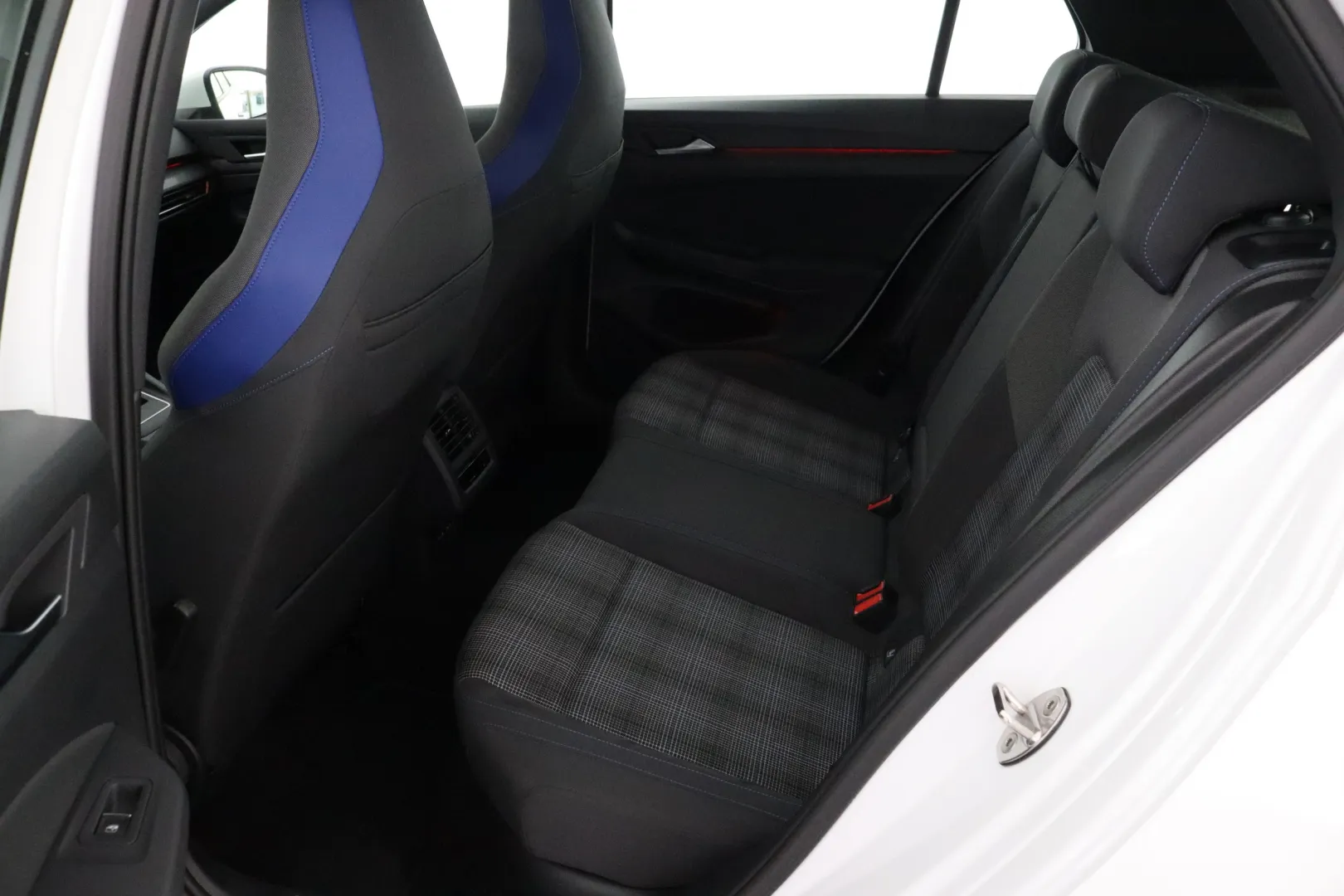 VOLKSWAGEN Golf NNU-471 carousel image