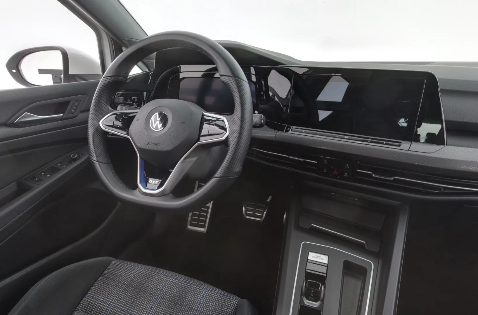 VOLKSWAGEN Golf NNU-471 carousel image