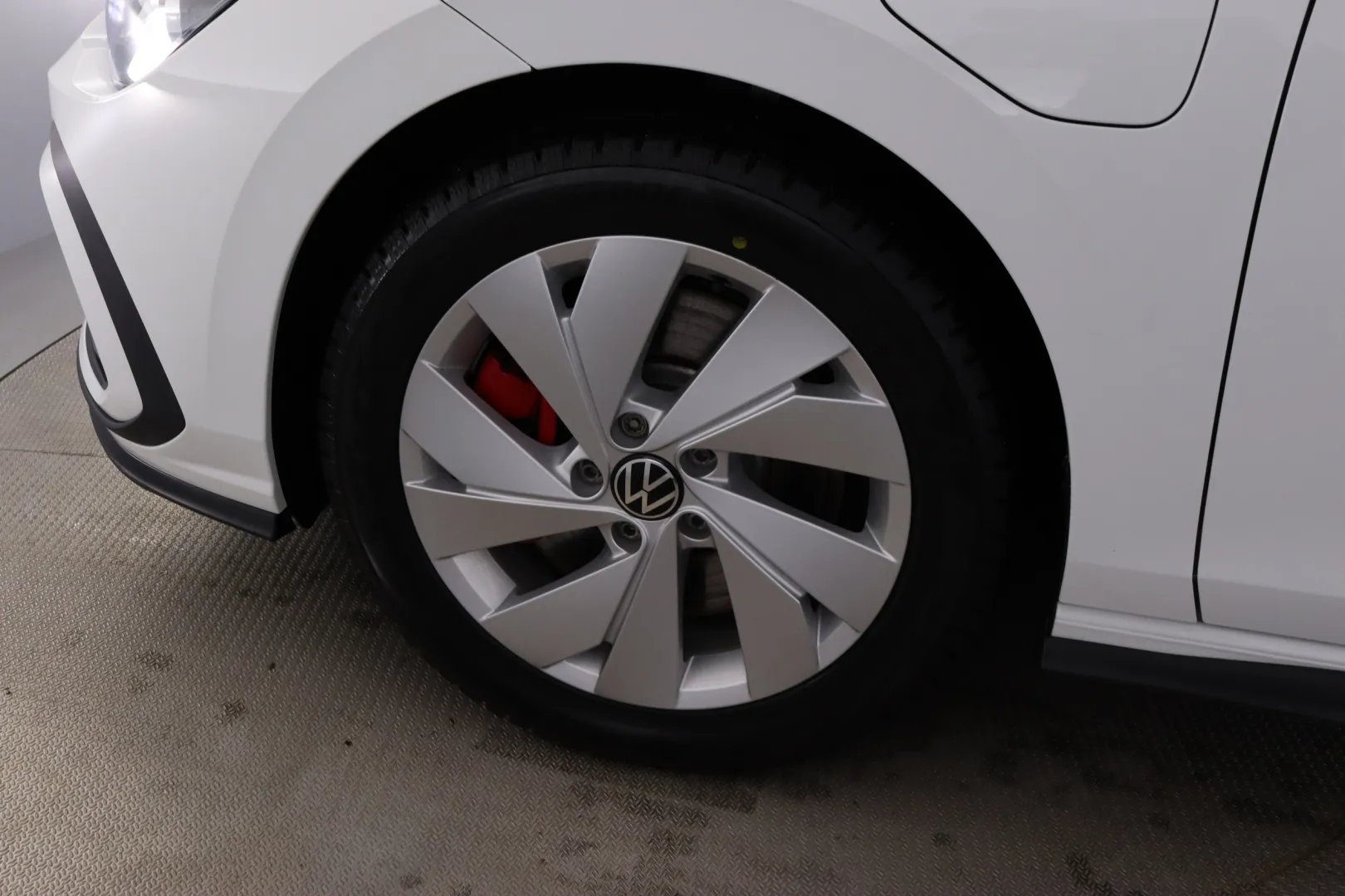 VOLKSWAGEN Golf NNU-471 carousel image