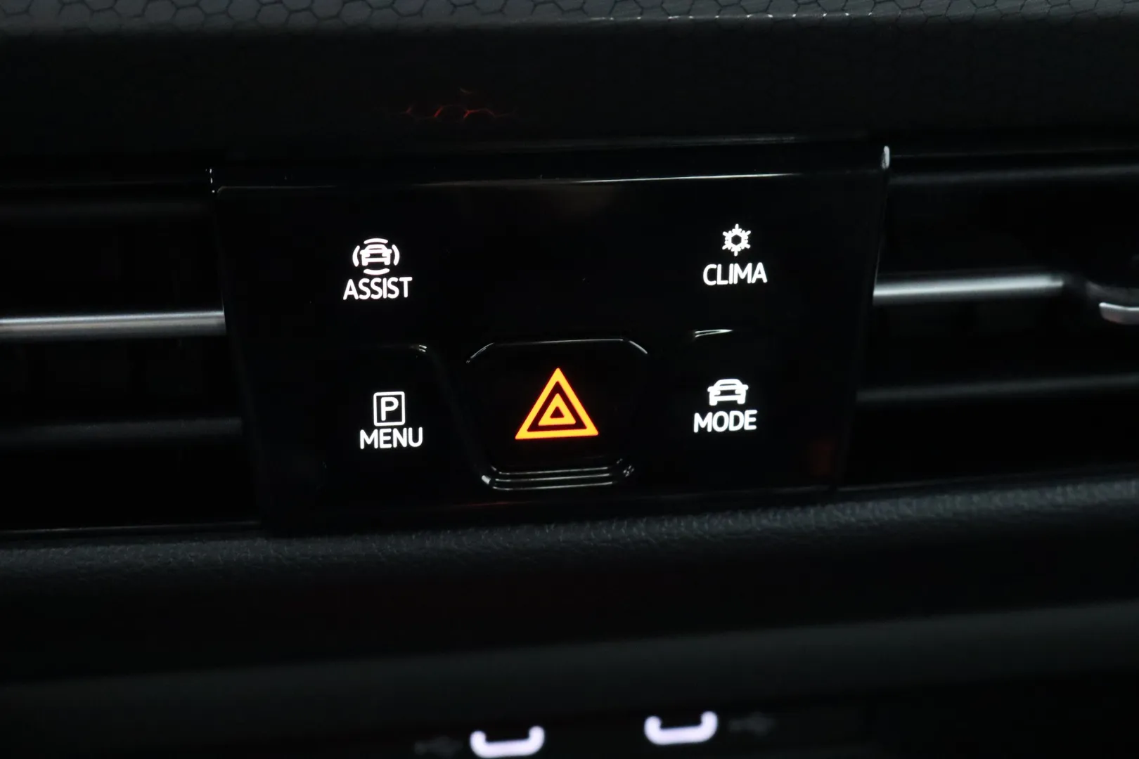 VOLKSWAGEN Golf NNU-471 carousel image