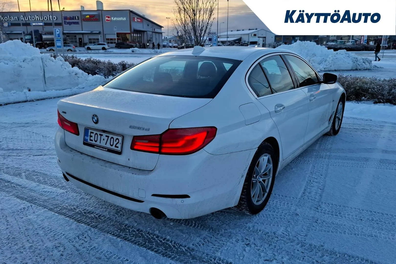 BMW 520 EOT-702 carousel image