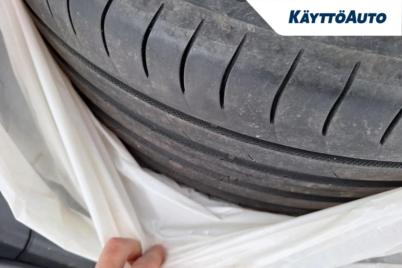 VOLKSWAGEN ID.4 FOT-570 carousel image