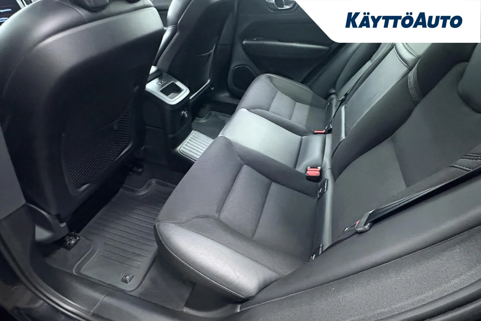 VOLVO XC60 GPT-235 carousel image