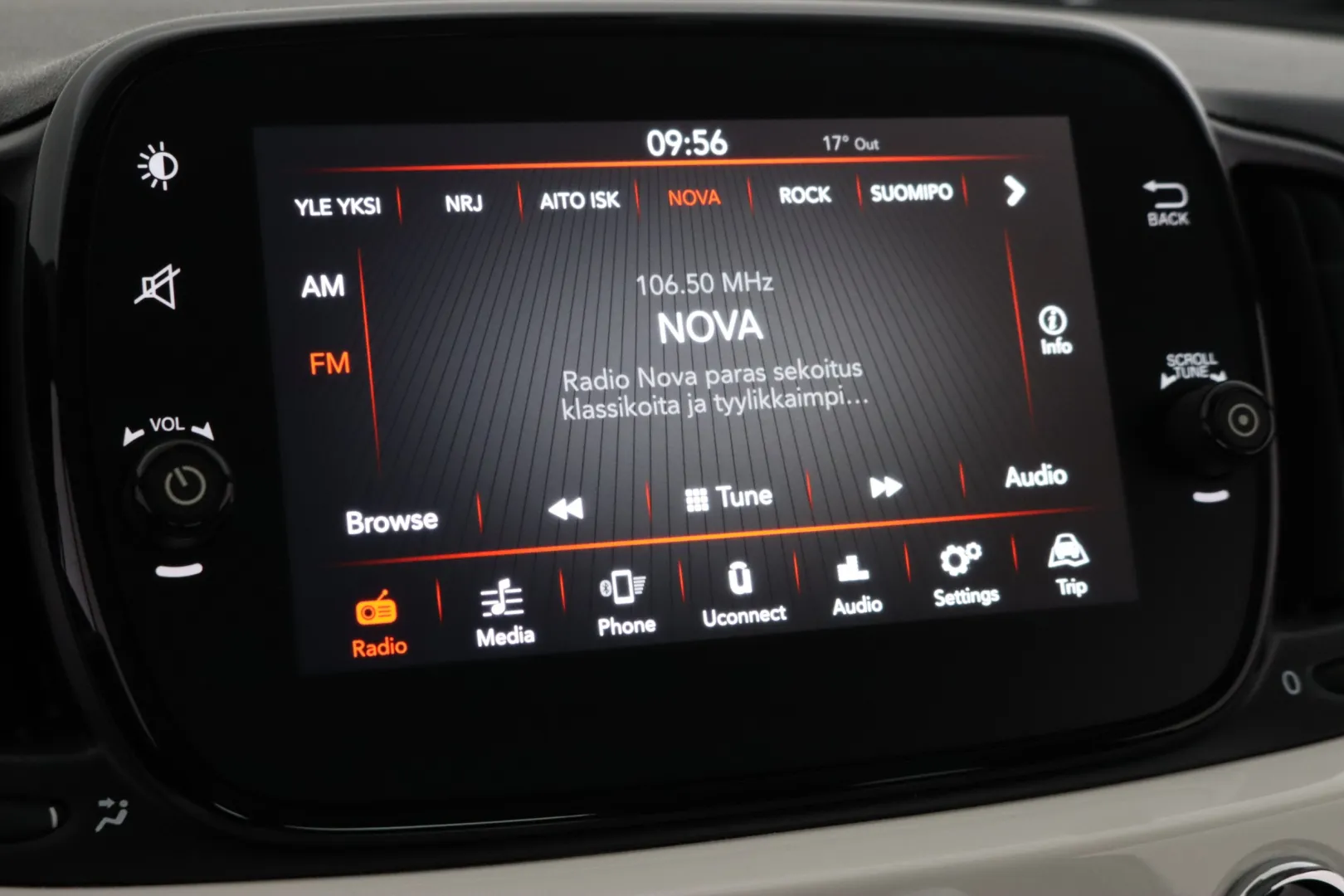 FIAT 500 YKG-157 carousel image