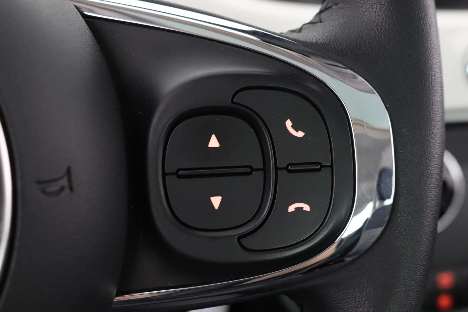 FIAT 500 YKG-157 carousel image