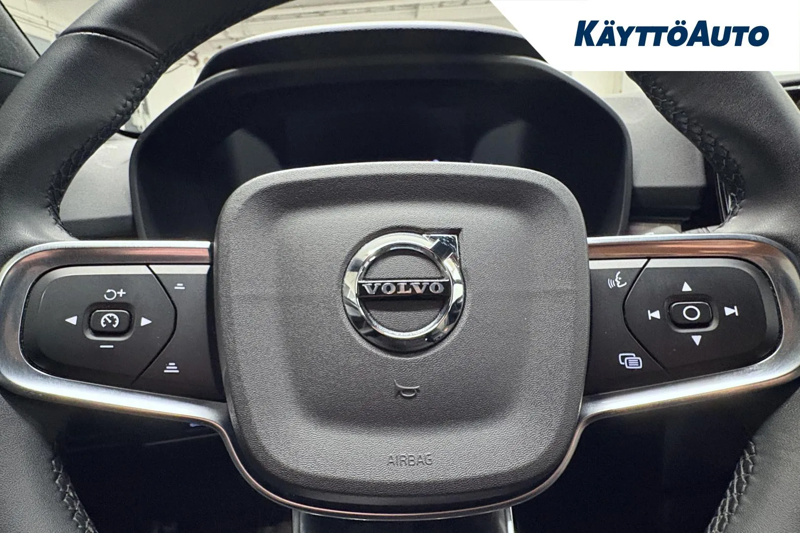 VOLVO XC40 JMS-384 carousel image