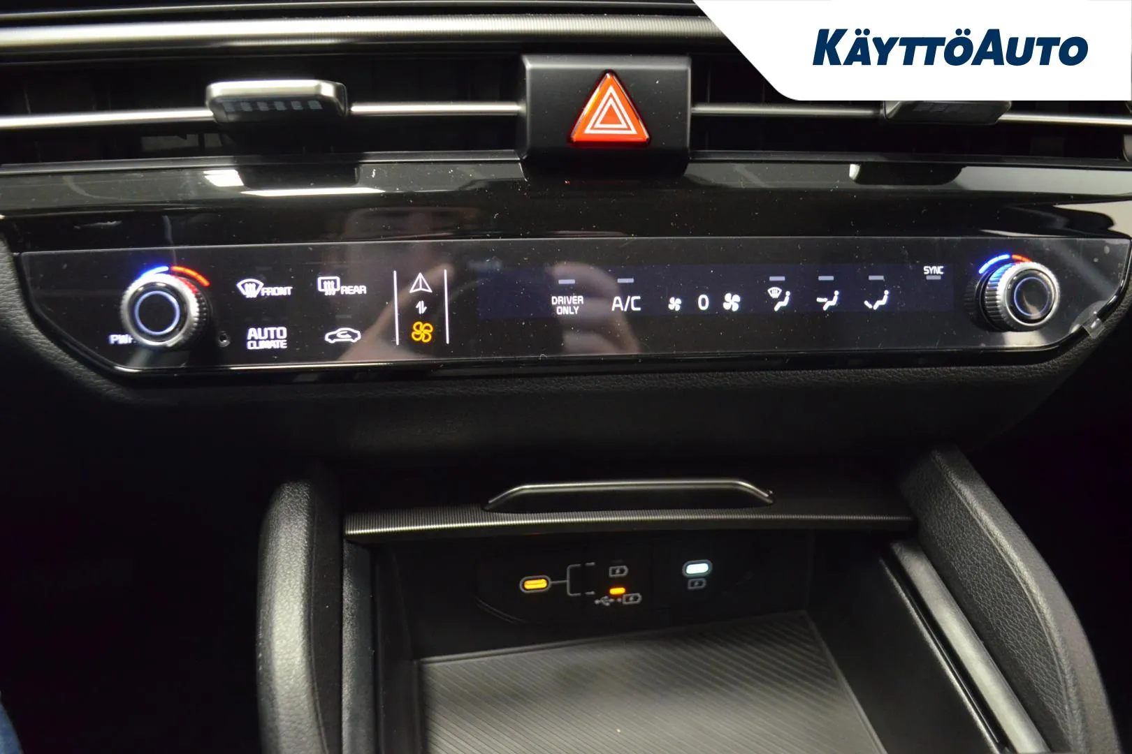 Kia Sportage JON-289 carousel image