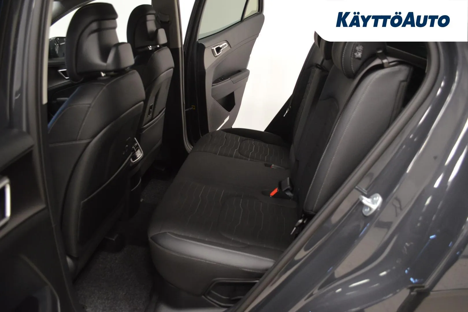 Kia Sportage KXP-399 carousel image