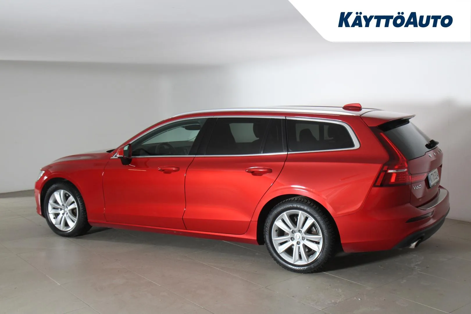 VOLVO V60 KTX-324 carousel image