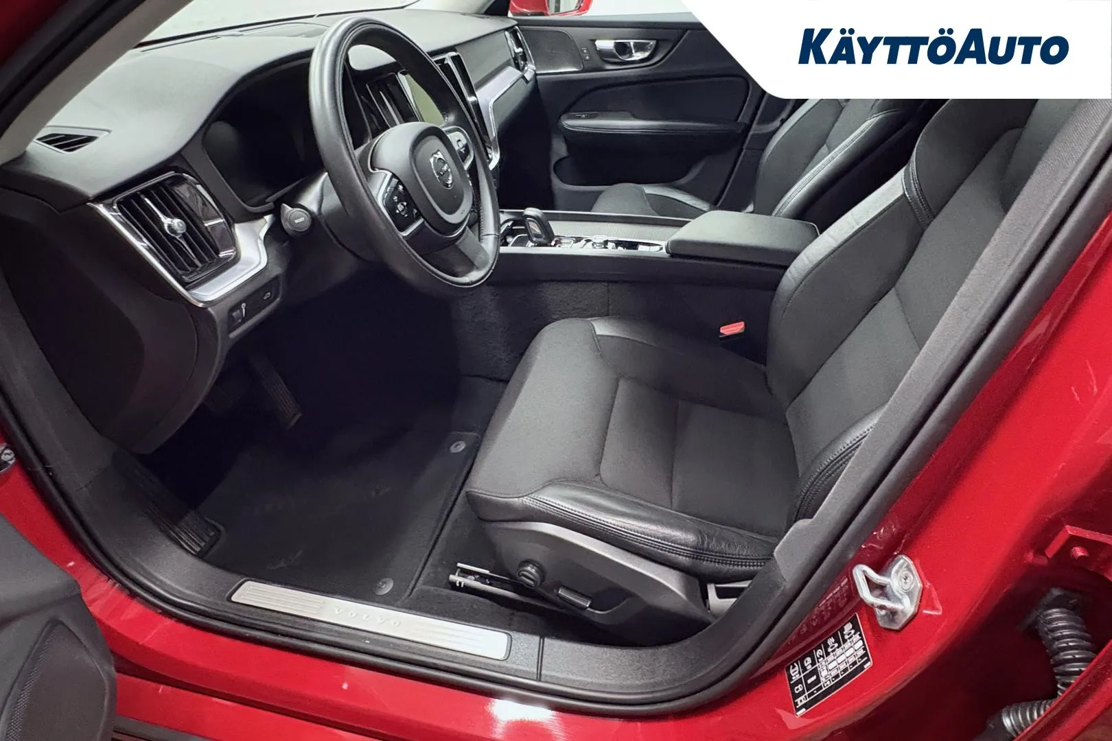 VOLVO V60 KTX-324 carousel image