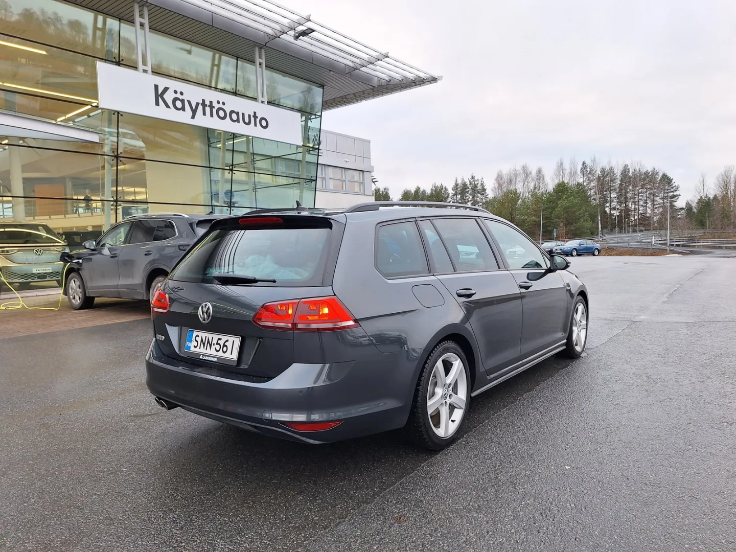 Volkswagen Golf SNN-561 carousel image