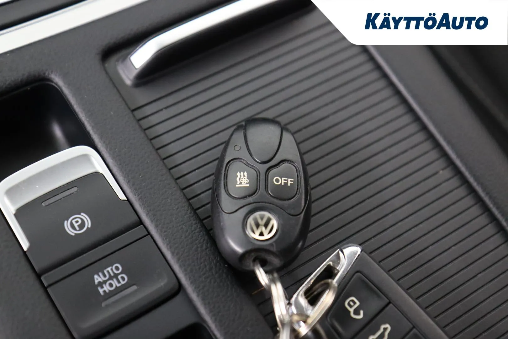 VOLKSWAGEN Passat GLX-757 carousel image