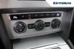 VOLKSWAGEN Passat GLX-757 carousel thumbs