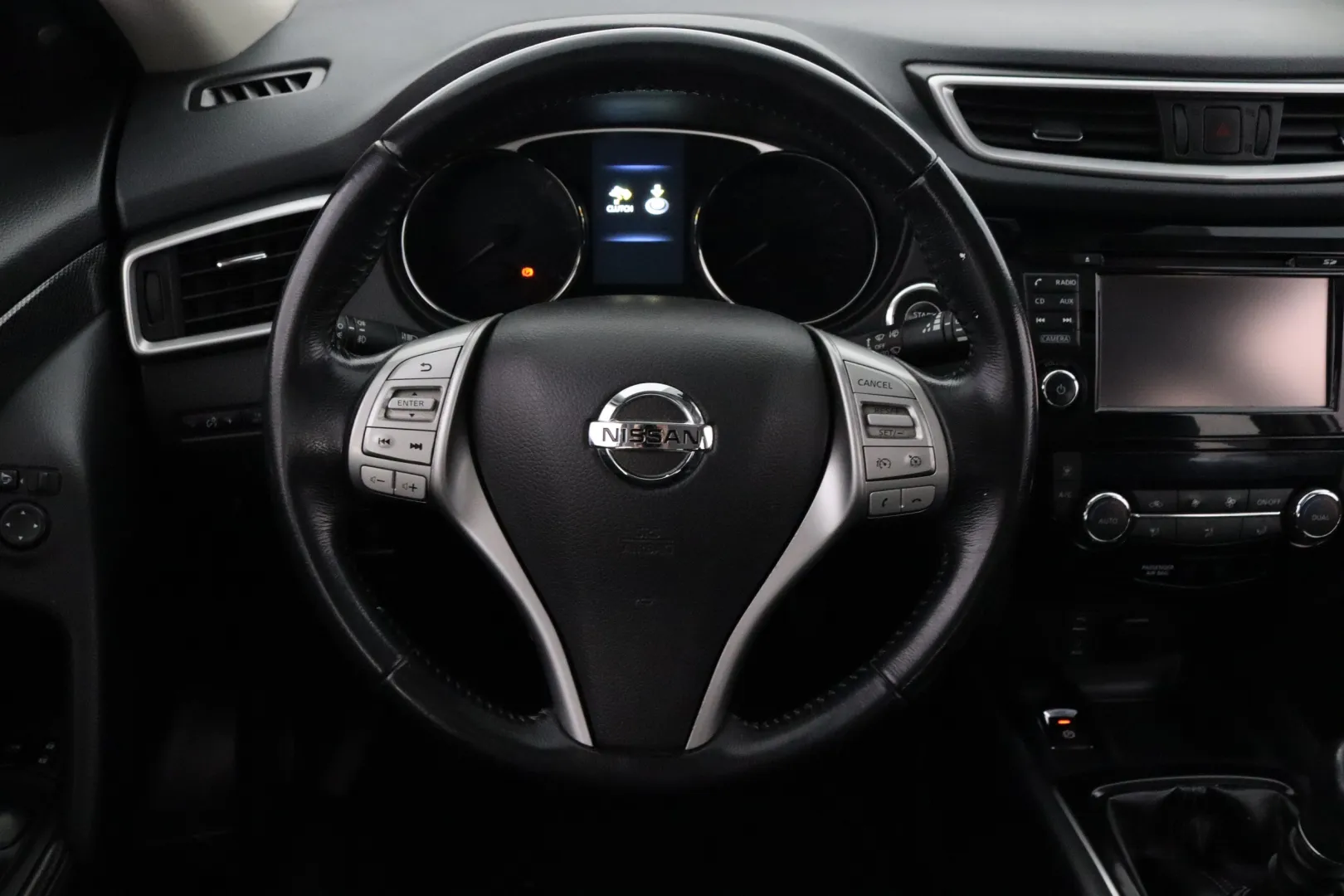 NISSAN X-Trail XOJ-719 carousel image