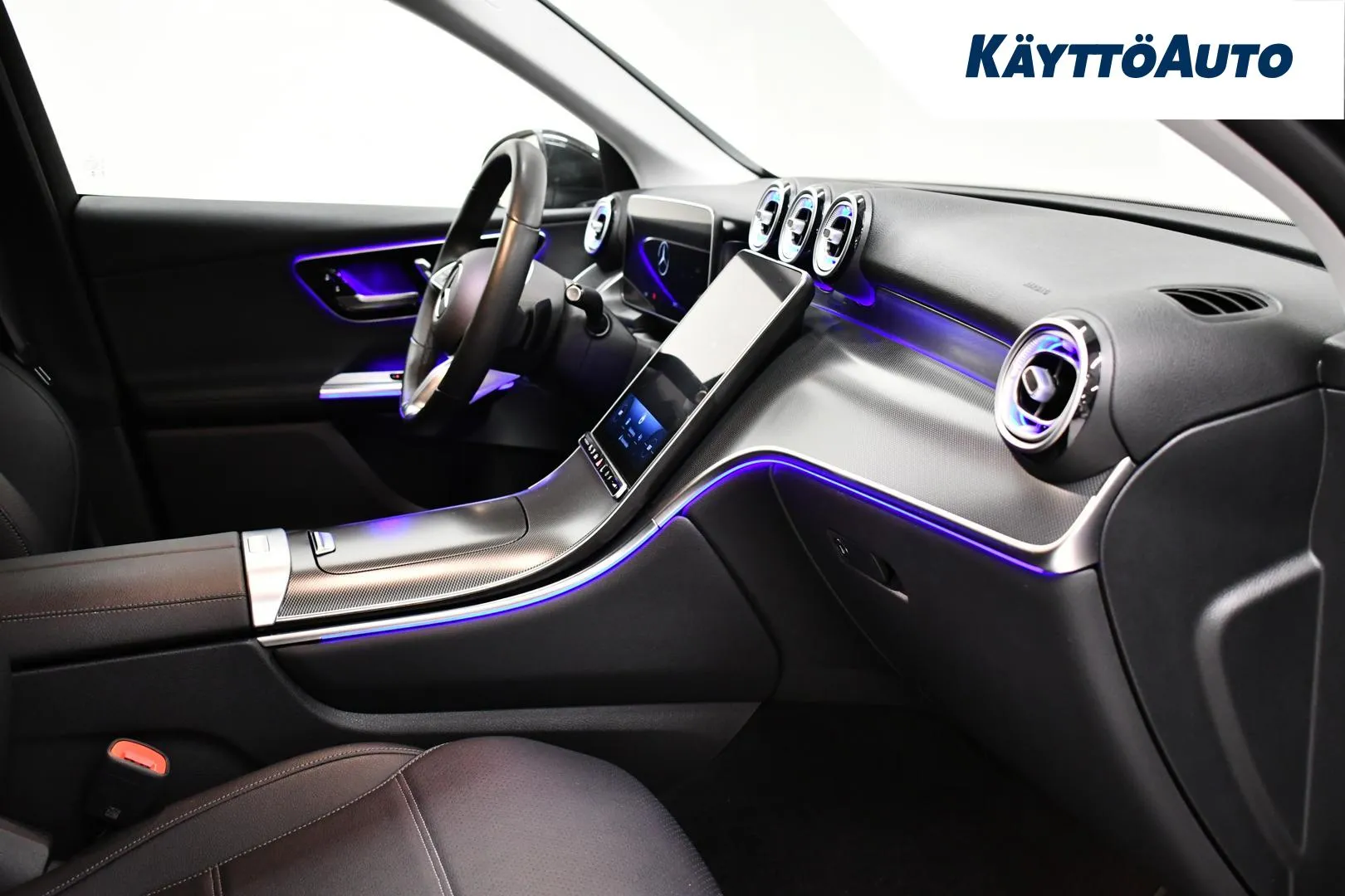 MERCEDES-BENZ GLC FRI-985 carousel image