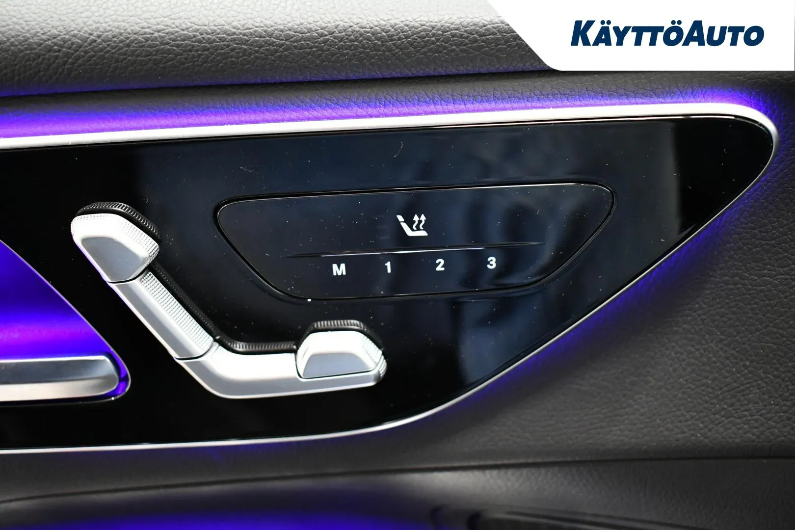 MERCEDES-BENZ GLC FRI-985 carousel image