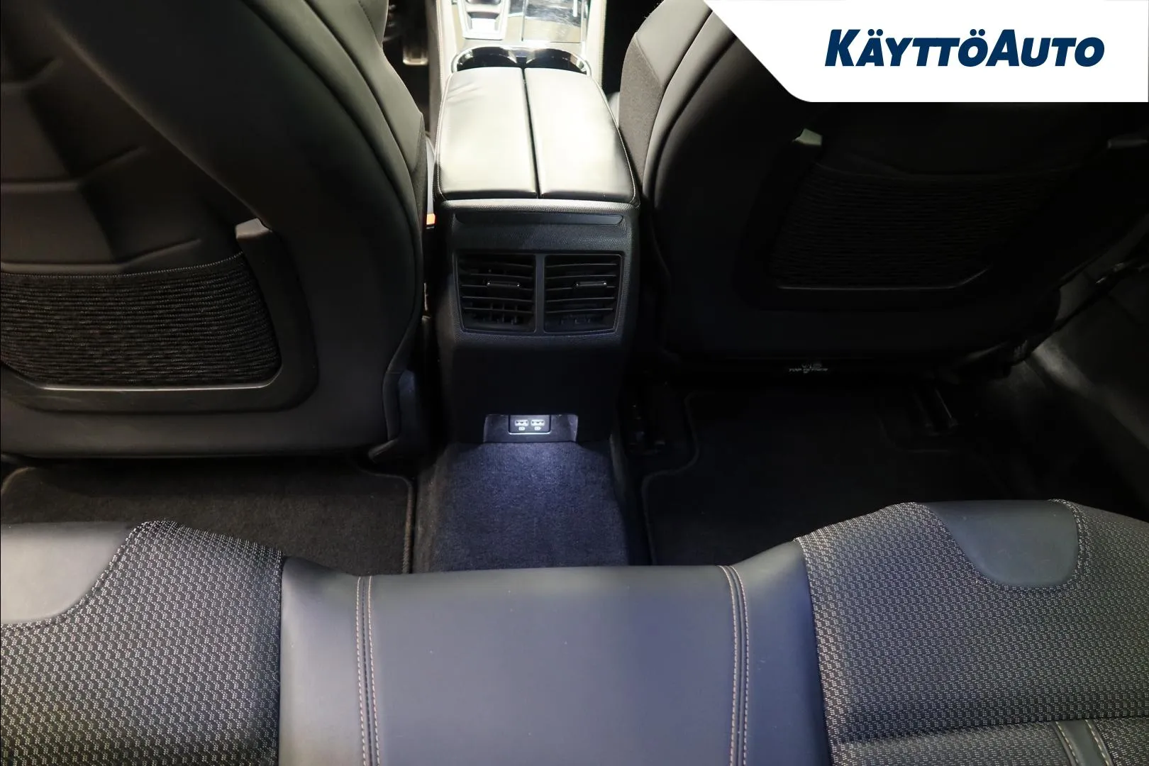 Peugeot 508 CMO-943 carousel image