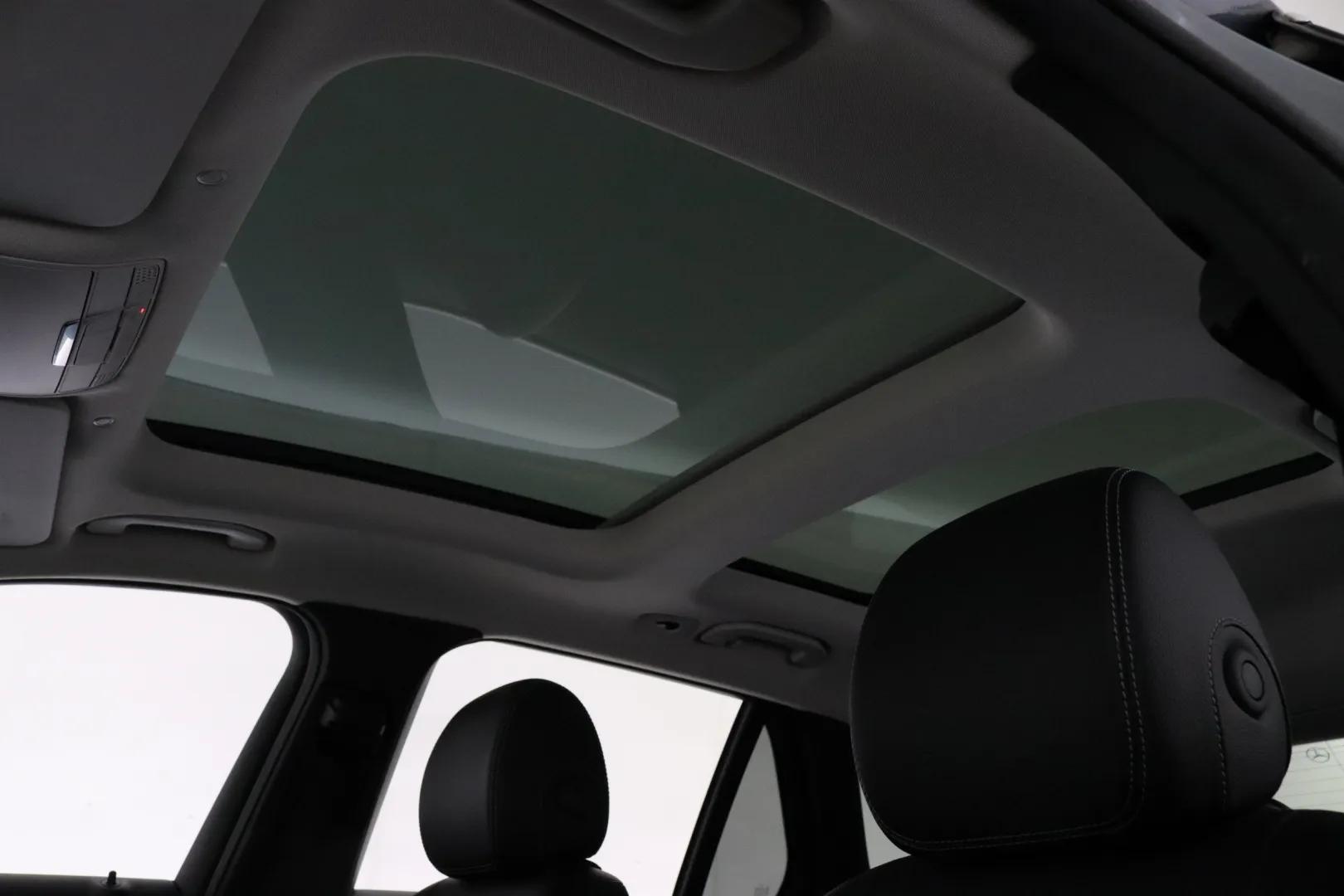 MERCEDES-BENZ GLC OZH-576 carousel image