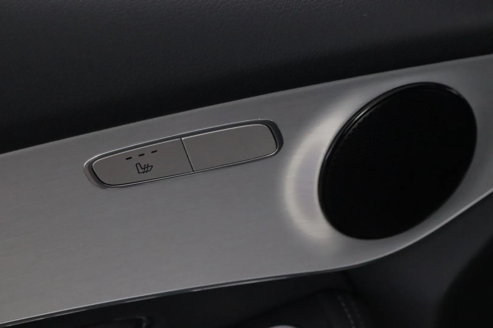 MERCEDES-BENZ GLC OZH-576 carousel image