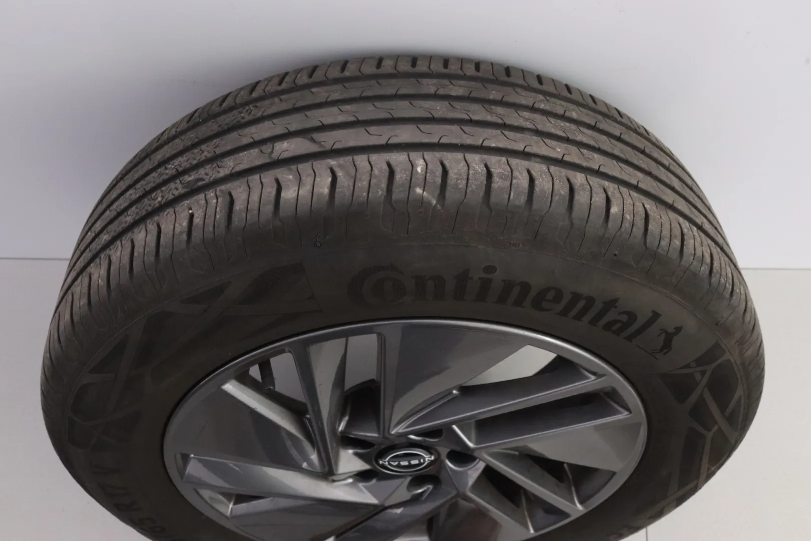 Nissan Qashqai NNR-827 carousel image