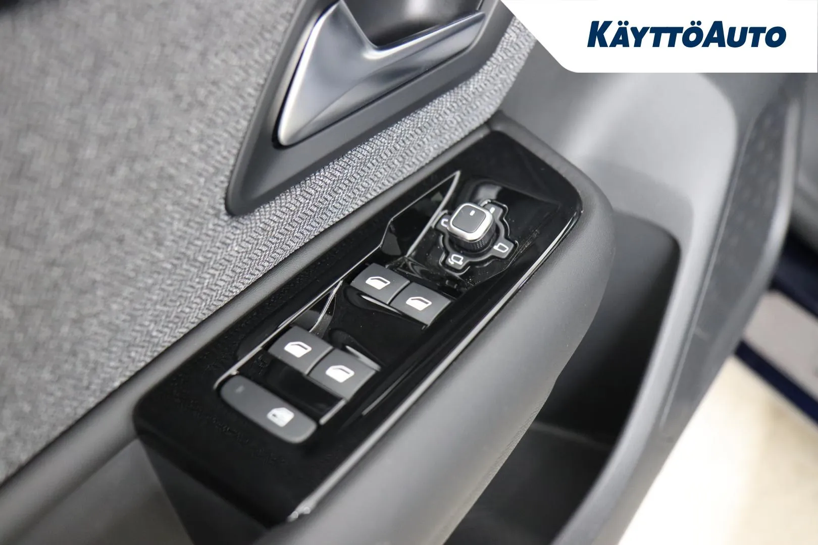 Citroen C5 X JNM-992 carousel image