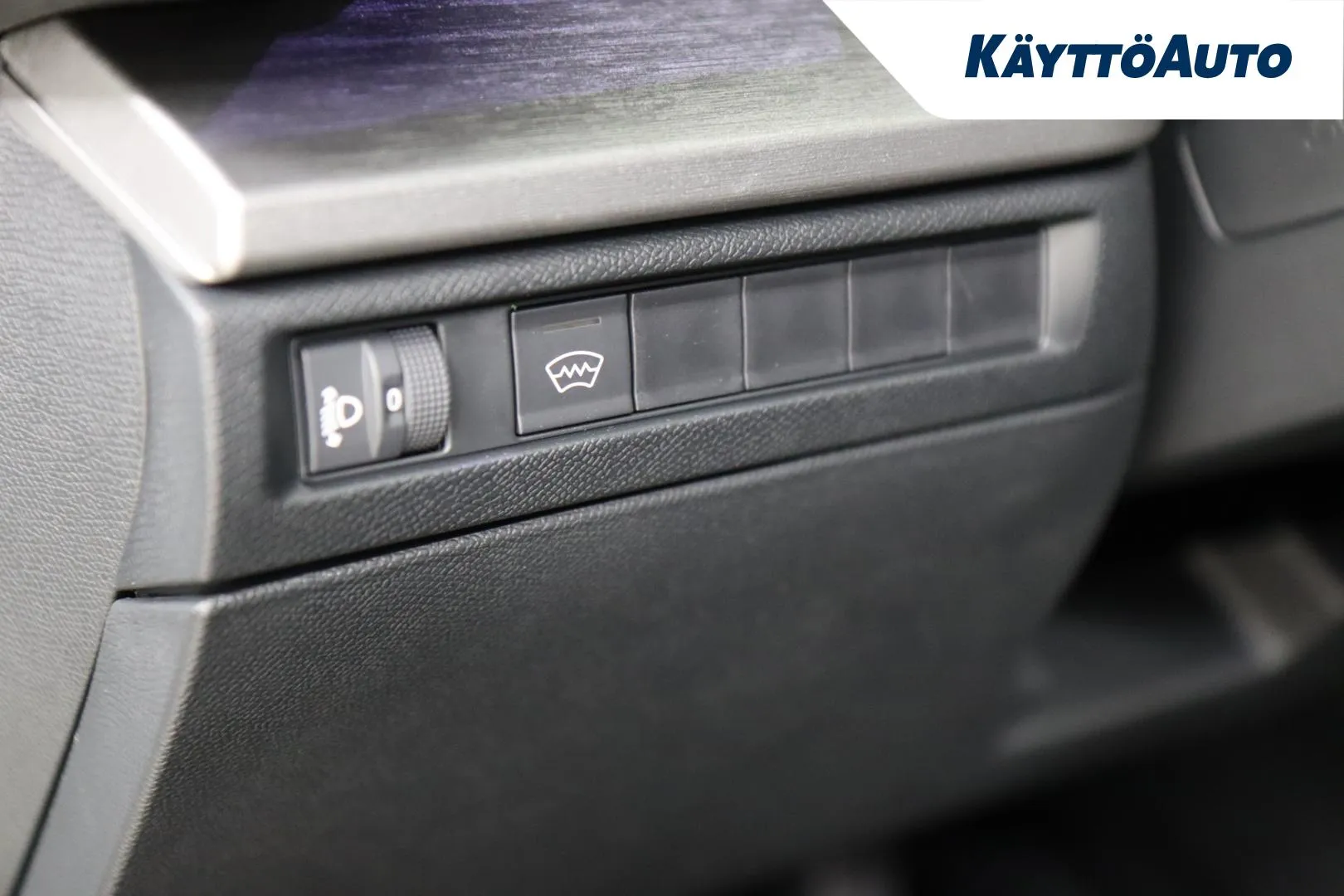 Citroen C5 X JNM-993 carousel image