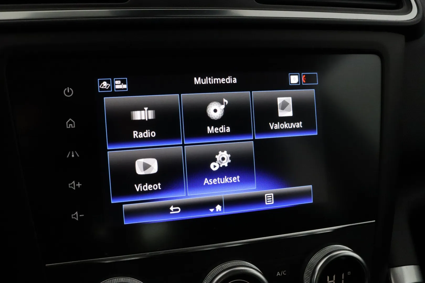 Renault Kadjar GZU-570 carousel image