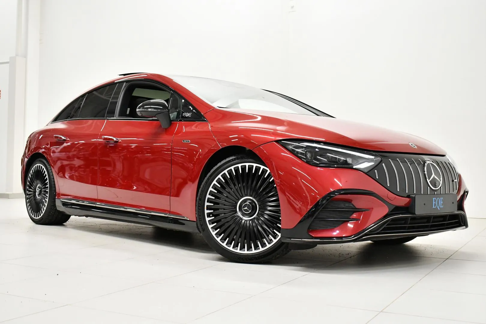 MERCEDES-BENZ EQE 036371 carousel image