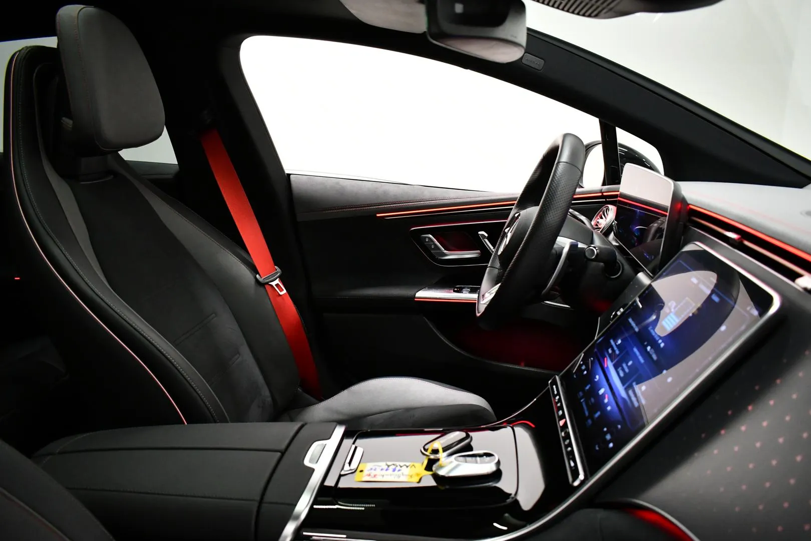 MERCEDES-BENZ EQE 036371 carousel image