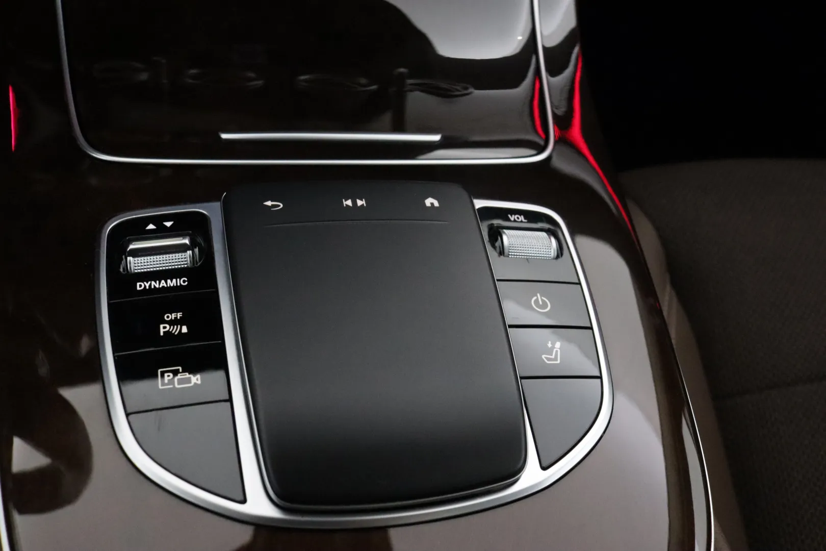 MERCEDES-BENZ E IPE-281 carousel image