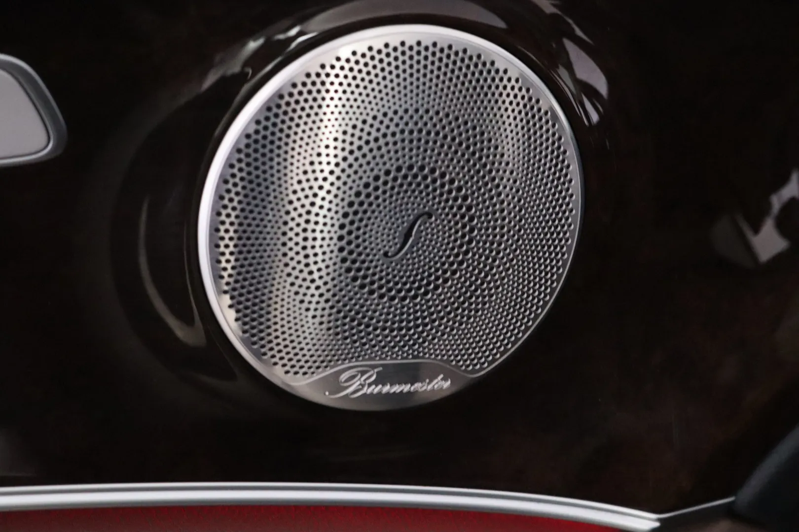 MERCEDES-BENZ E IPE-281 carousel image