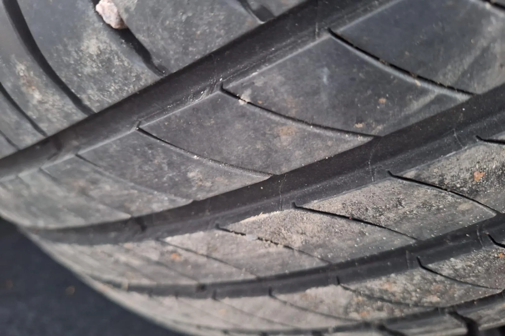 Volvo XC40 ZPJ-587 carousel image