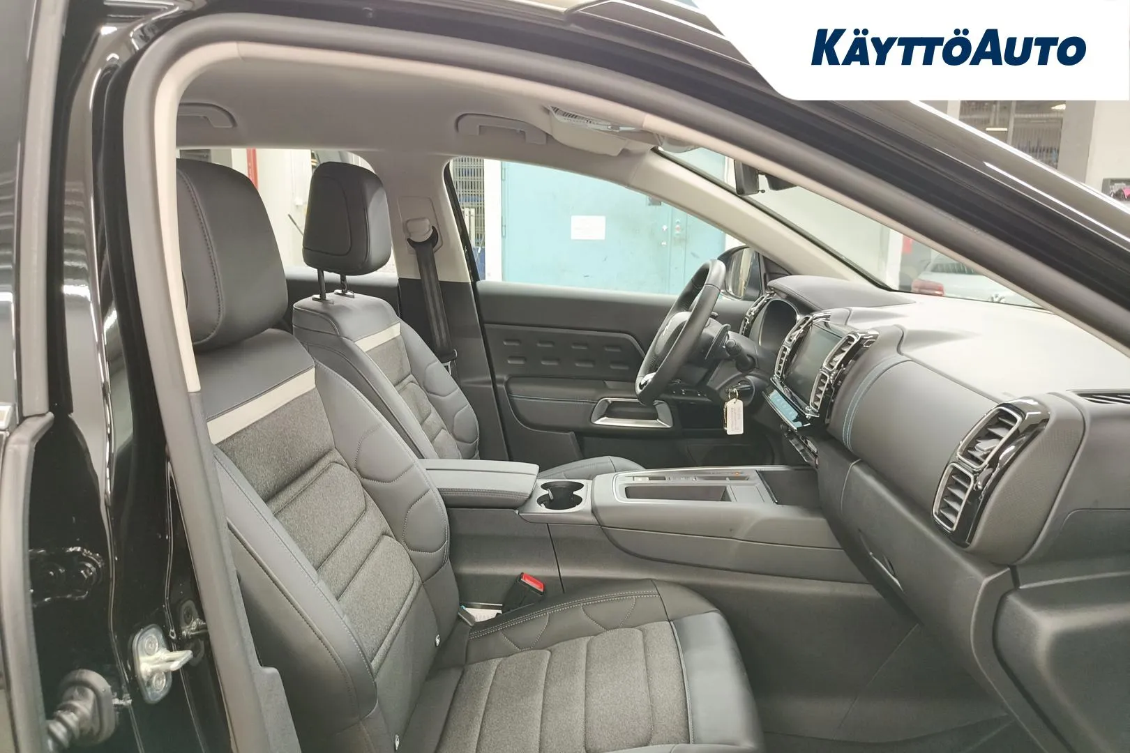 Citroen C5 Aircross RXB-370 carousel image