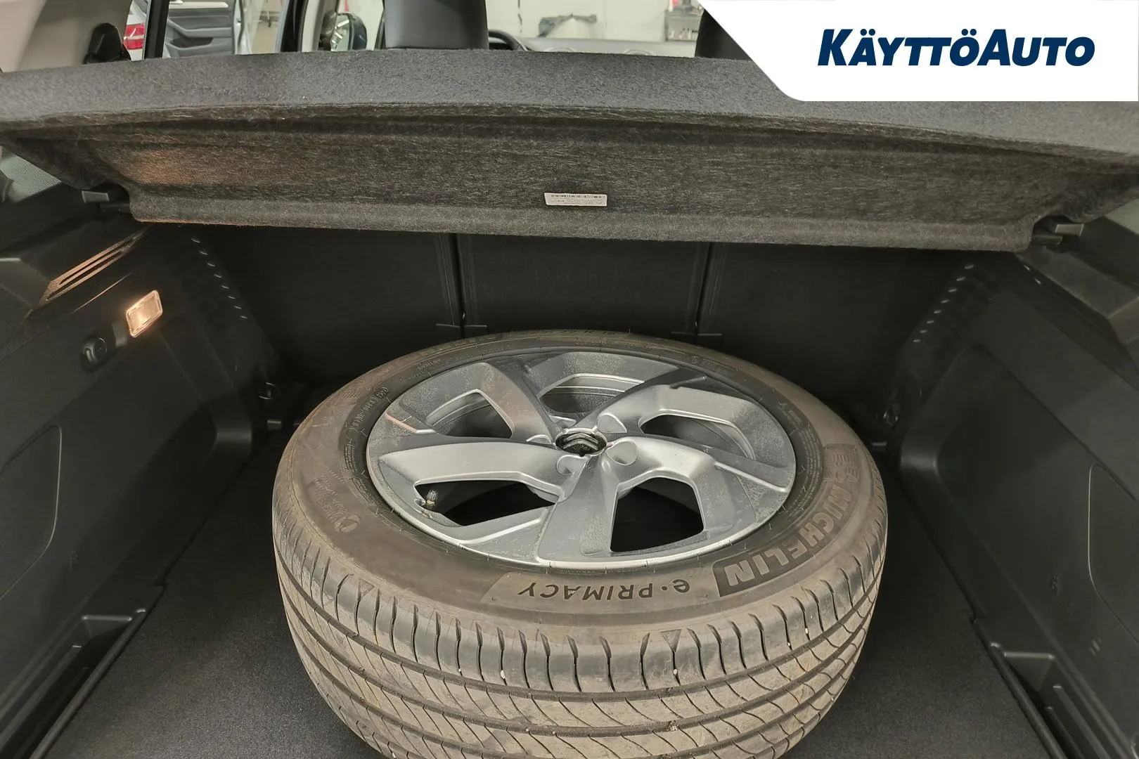 Citroen C5 Aircross RXB-370 carousel image