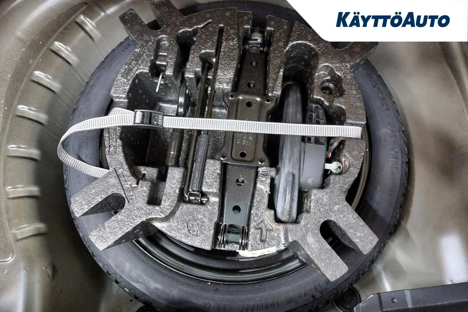 SKODA Octavia OVP-144 carousel image