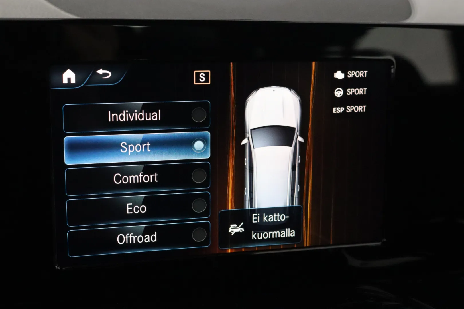 Mercedes-Benz GLB IZB-527 carousel image