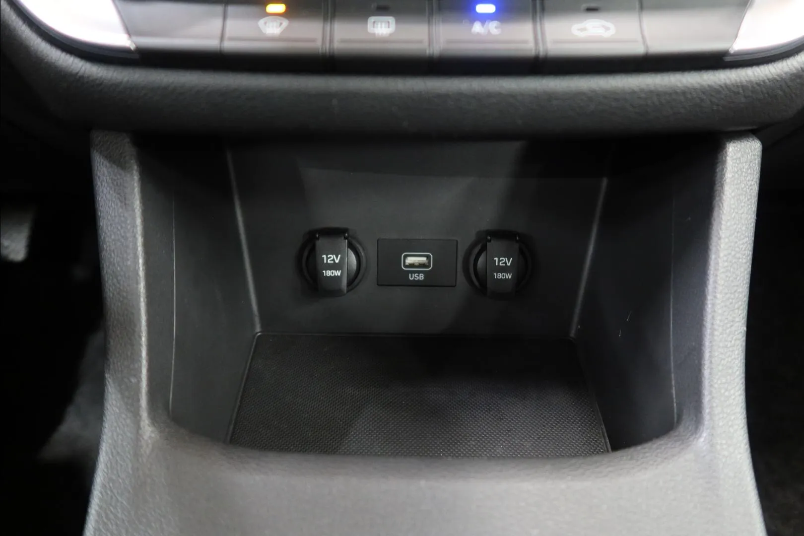 HYUNDAI i30 Wagon MYP-270 carousel image