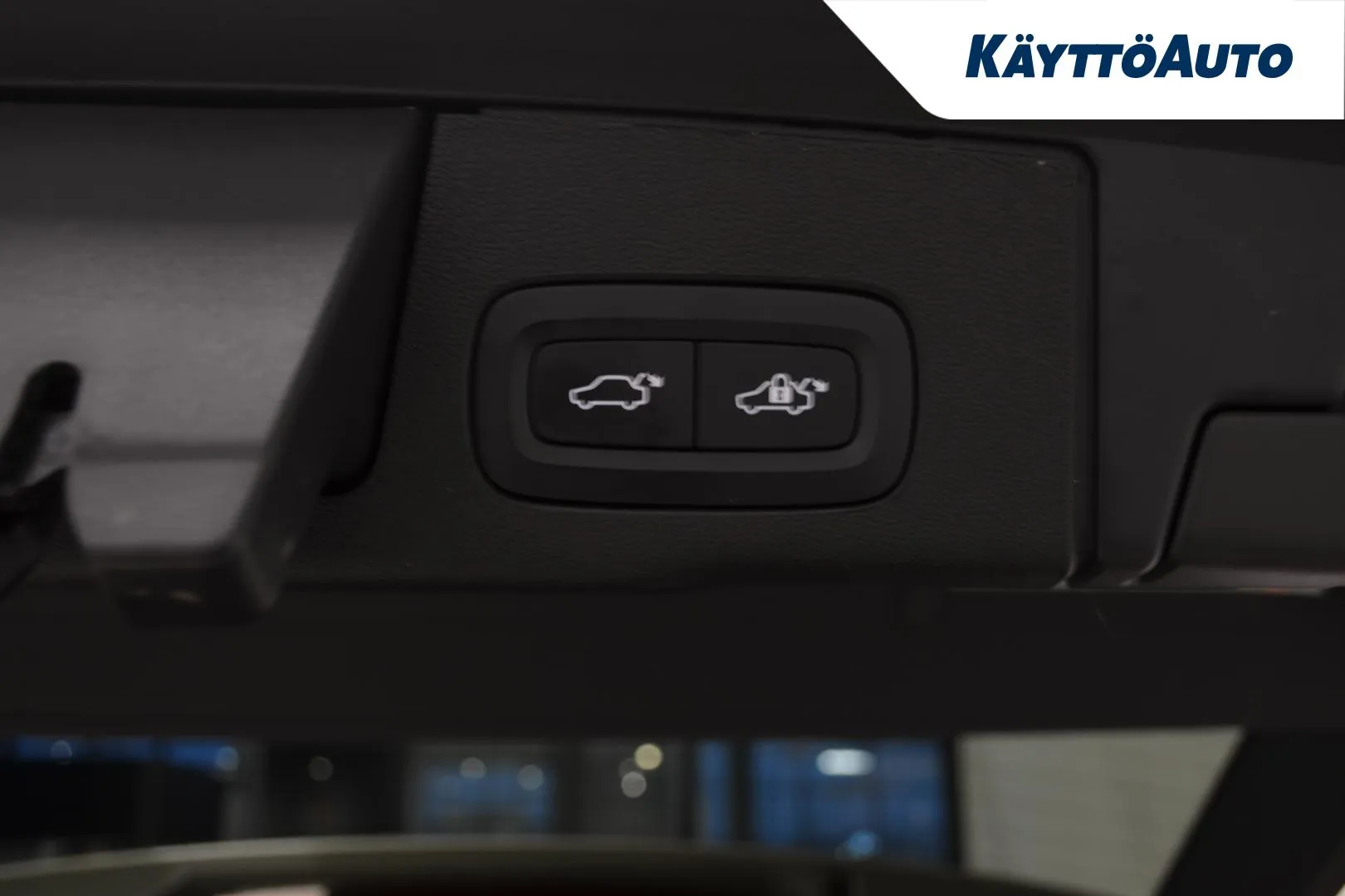 VOLVO XC60 JNH-852 carousel image