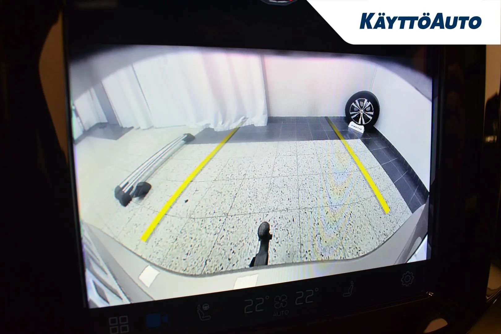 VOLVO XC60 JNH-852 carousel image