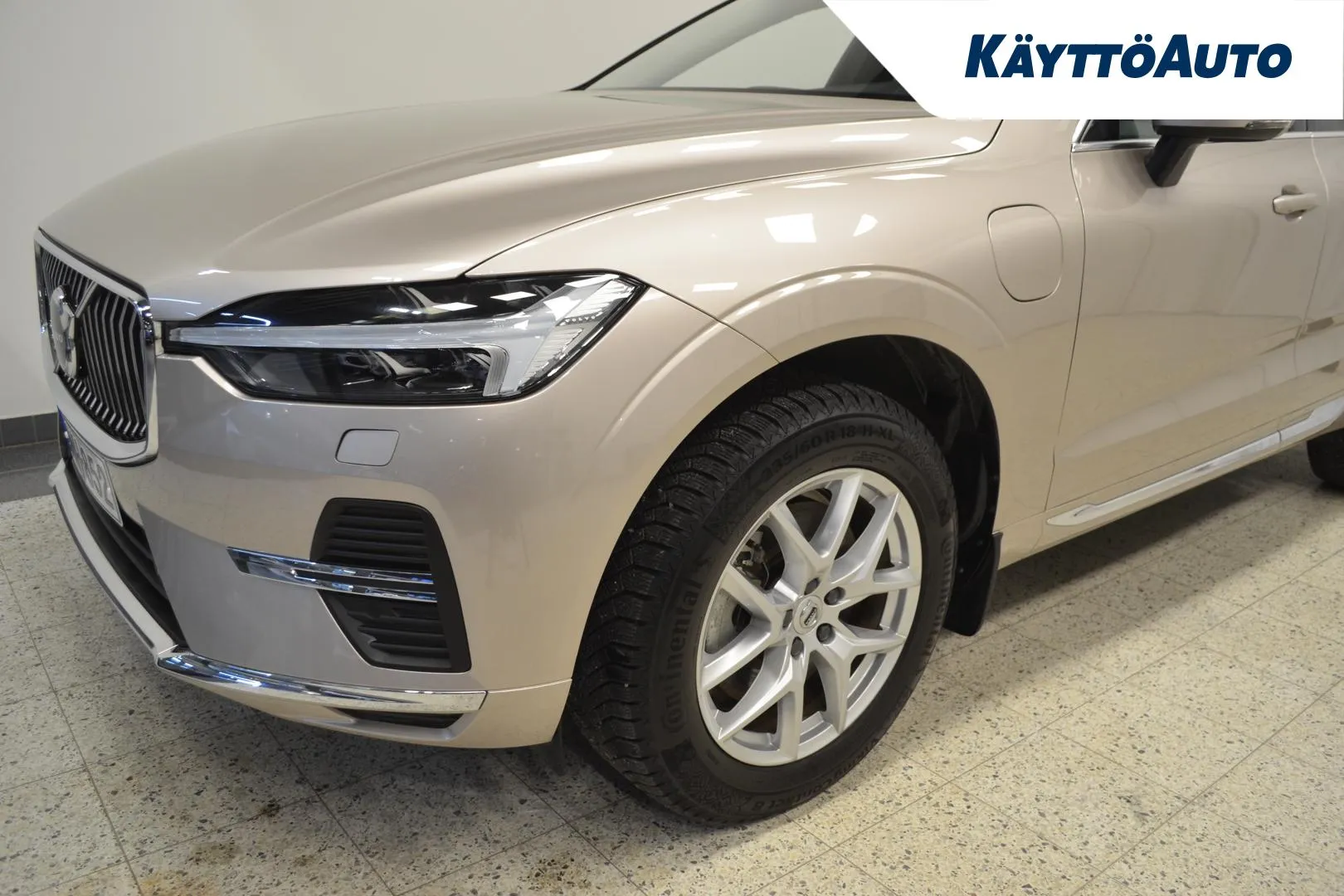 VOLVO XC60 JNH-852 carousel image