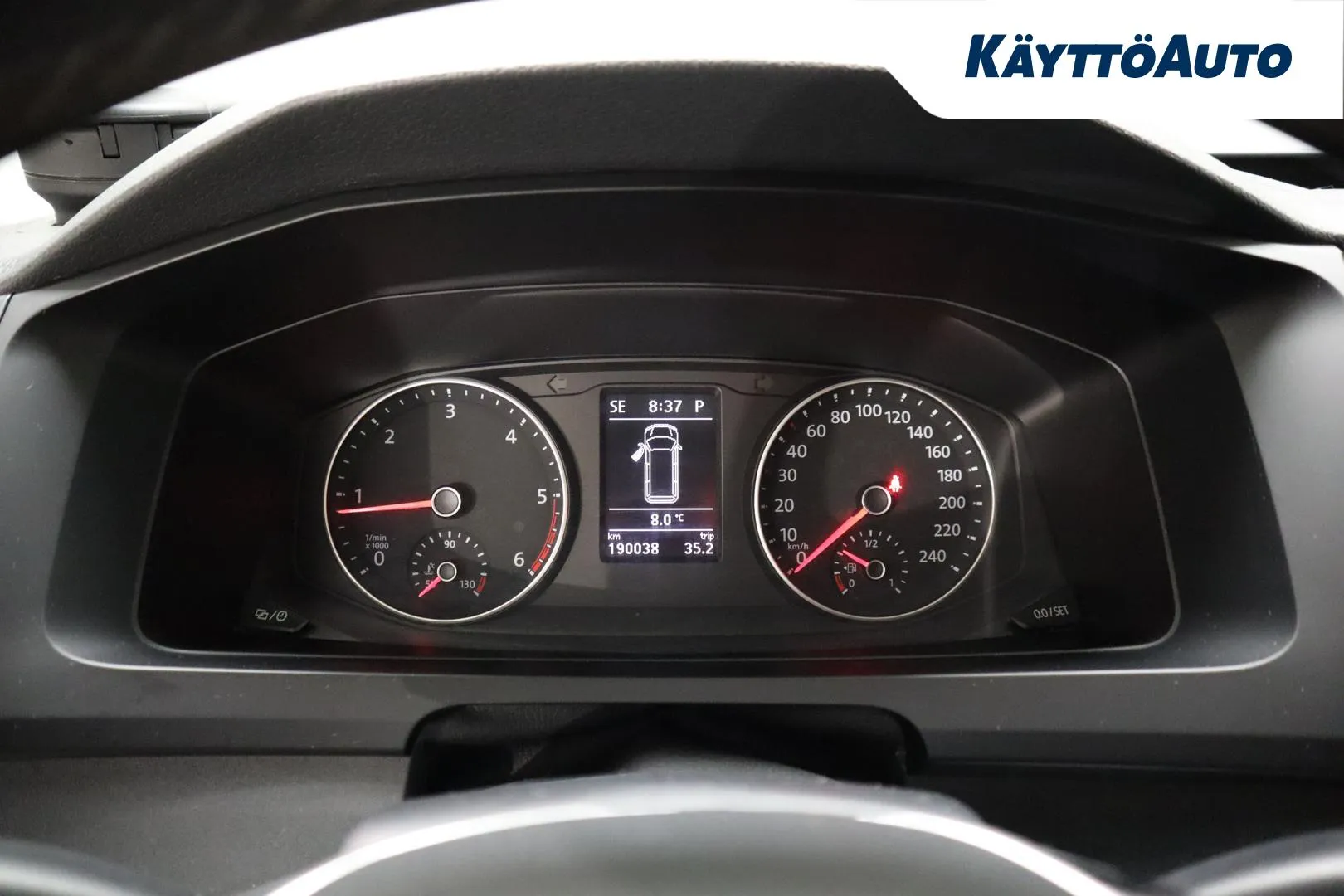 Volkswagen Transporter YJN-458 carousel image