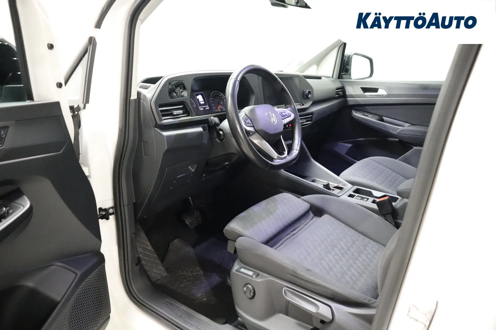 Volkswagen Caddy Maxi LSM-657 carousel image