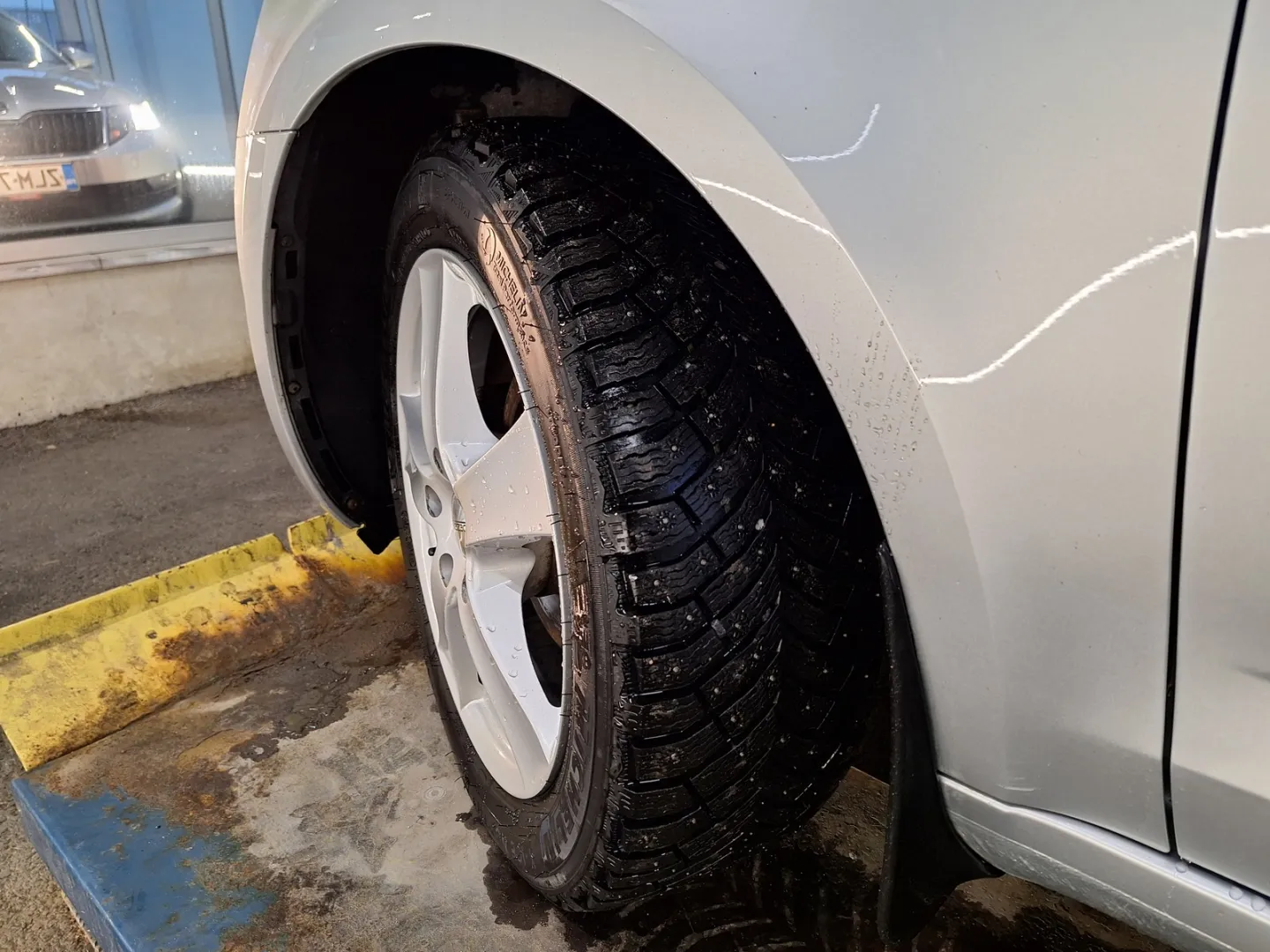 SKODA Octavia ZLM-721 carousel image