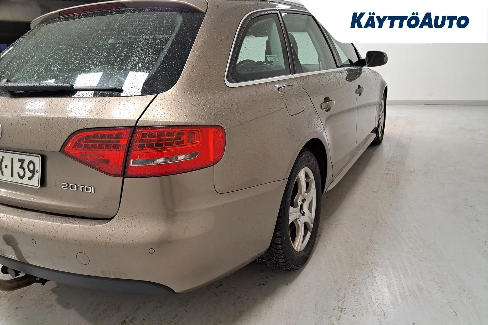 Audi A4 GIX-139 carousel image