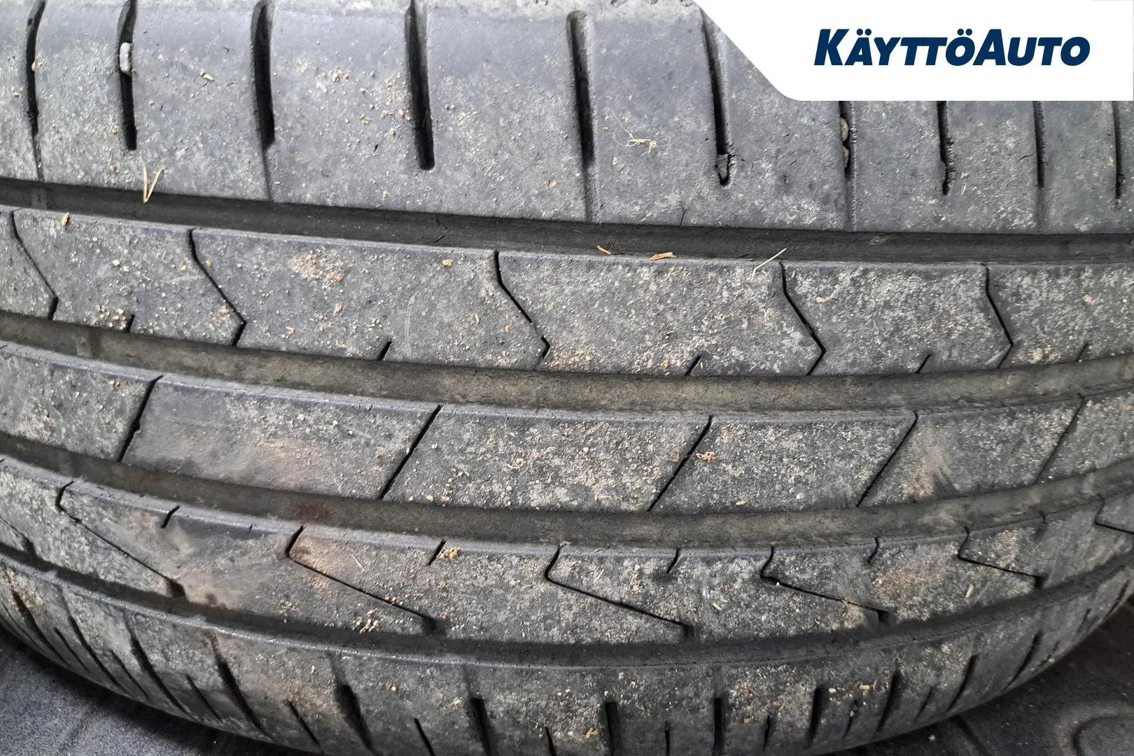 Audi A4 GIX-139 carousel image